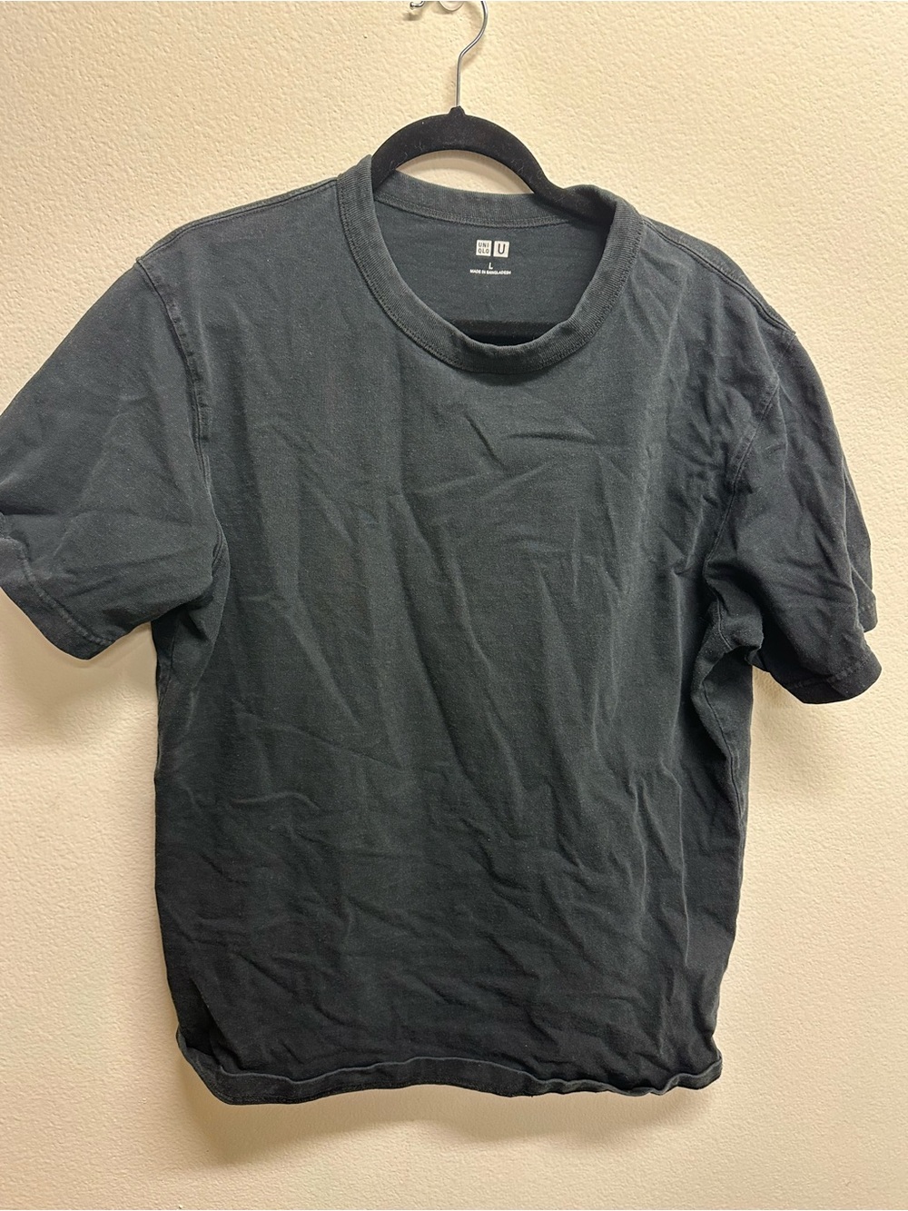 UNIQLO U Men's Crew Neck T-Shirt in Charcoal